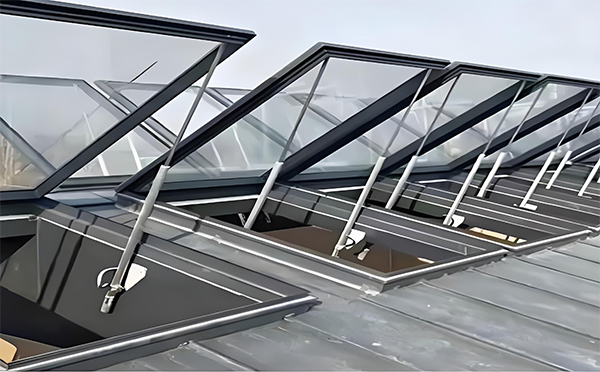 阿拉尔农场消防排烟窗