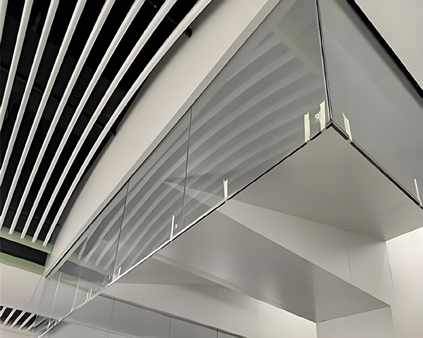 阿拉尔农场玻璃阿拉尔农场挡烟垂壁