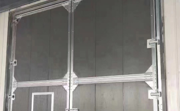 阿拉尔农场兰州厂房工业门选购与使用指南：打造高效安全的生产环境