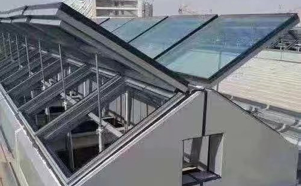 阿拉尔农场电动排烟窗适合安装在什么地方