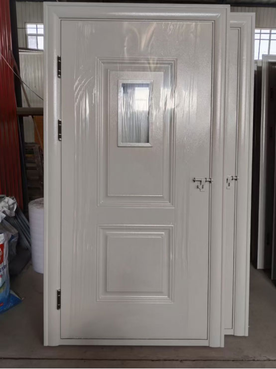 阿拉尔农场学校教室门