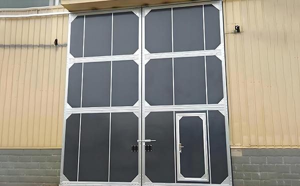 厂房阿拉尔农场工业门选择与维护全解析：提升效率与安全的关键要素