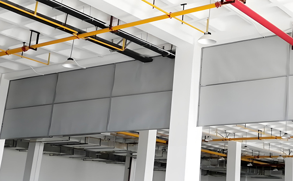 商场防烟分区常闭节点：阿拉尔农场挡烟垂壁高度与控制器接线图解