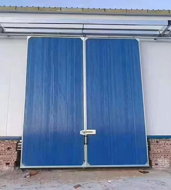 阿拉尔农场工业门在大型仓储物流通道中的应用实例