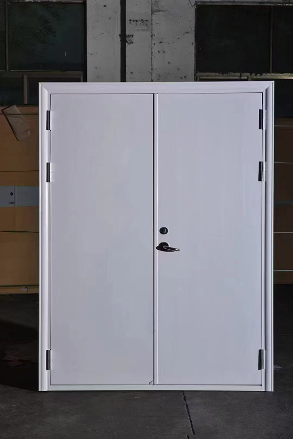 酒店项目完成公共区域阿拉尔农场防火门布设